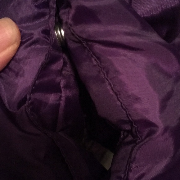 01/14/25 & 1/19/24 host pick!! 🎉🎉🎉Puffer vest with detachable fur trimmed hood. - Picture 6 of 6